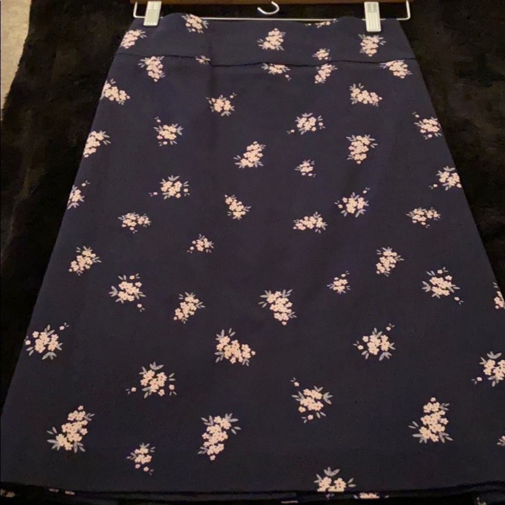 Brand new. Never worn. Tag attached.